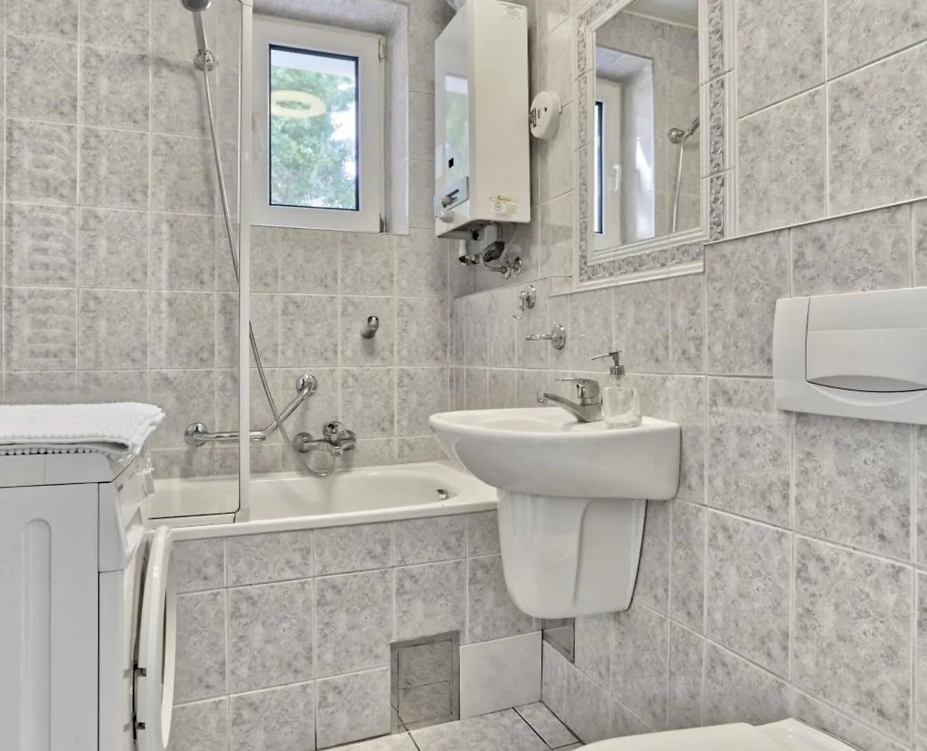 קרקוב Tyzenhauz Apartments Lobzowska Street 0*,  פולין